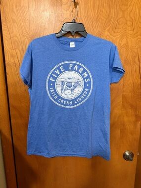Five farms Irish cream liqueur cow  Crewneck T-Shirt size xxl